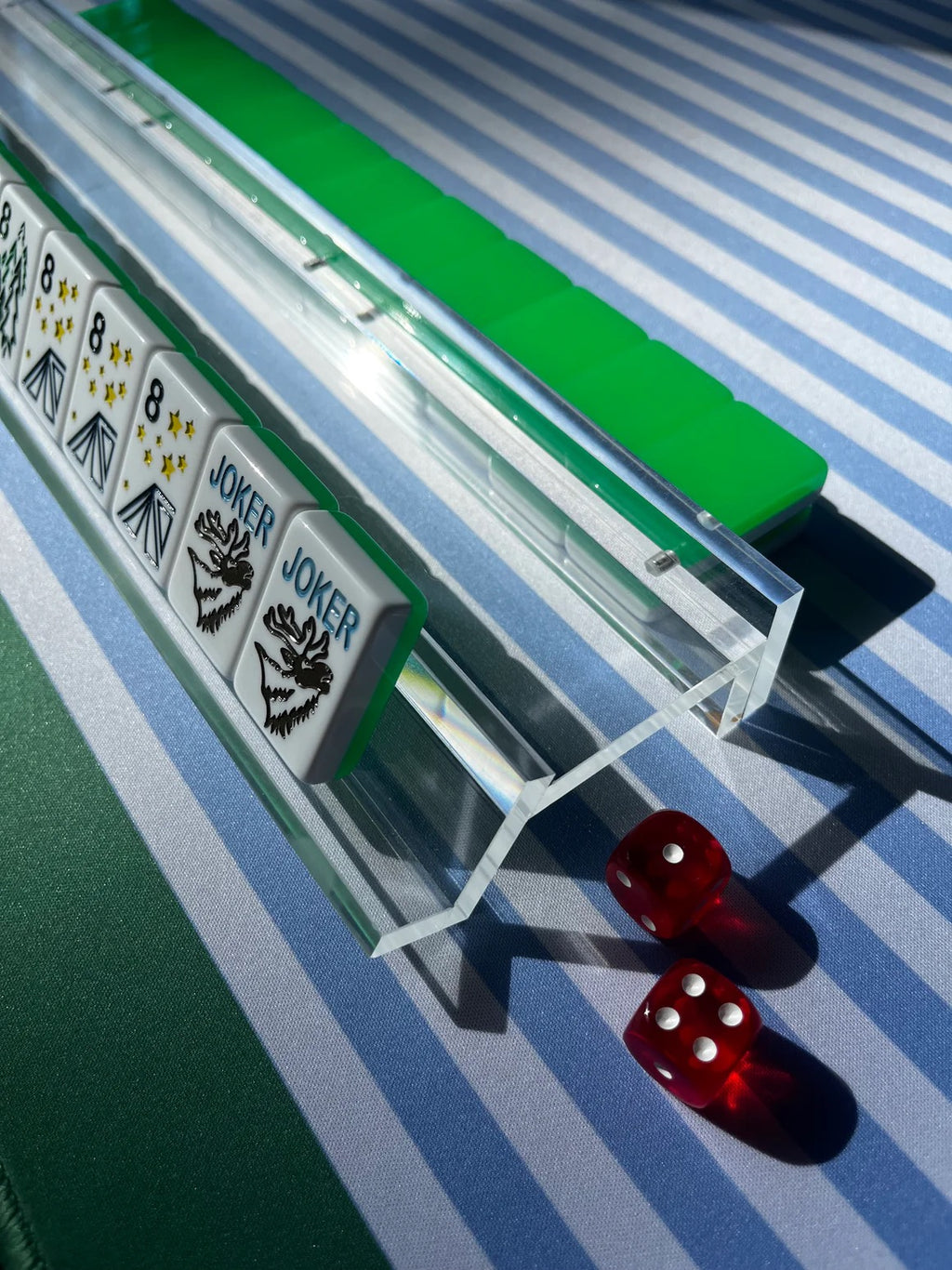 Luxe Mahjong  20” Acrylic Mahjong Racks with Detachable Magnetic Pushers