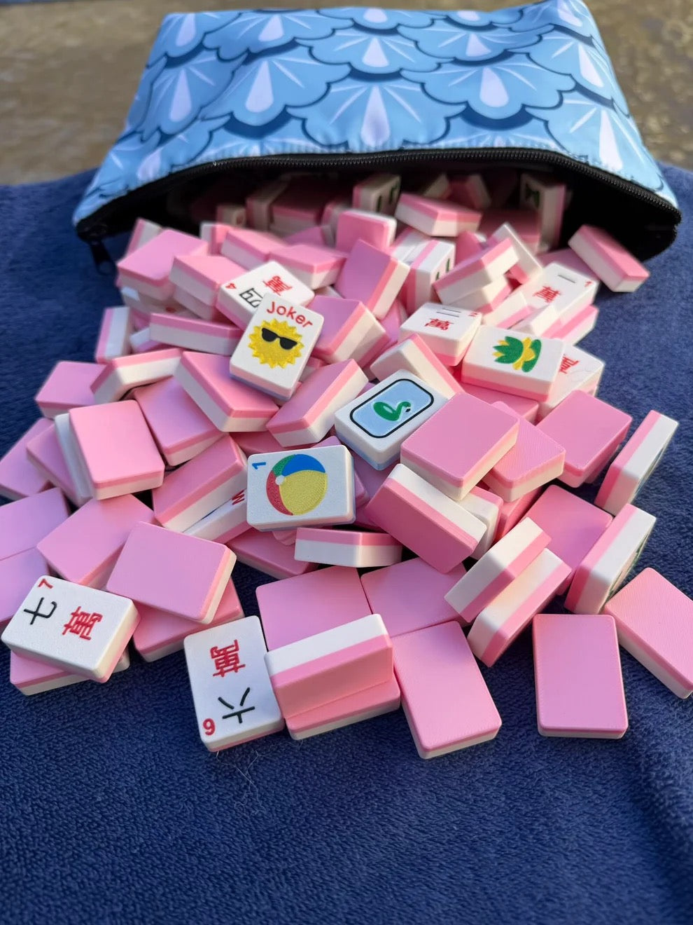 Spools Light Pink Floating Tiles