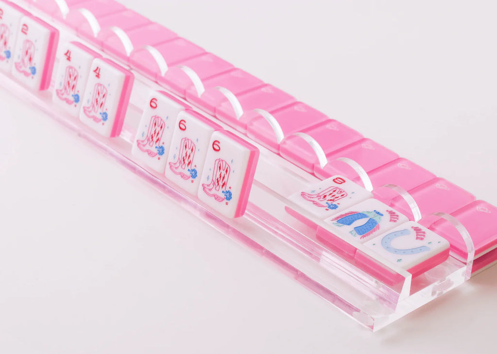 Miss Mahjong Rack - clear acrylic scalloped